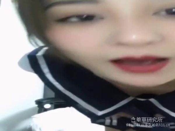 久未开播的美妞回归第二秀,清纯学生服久未开播的美妞回归第一秀,诱惑护士服