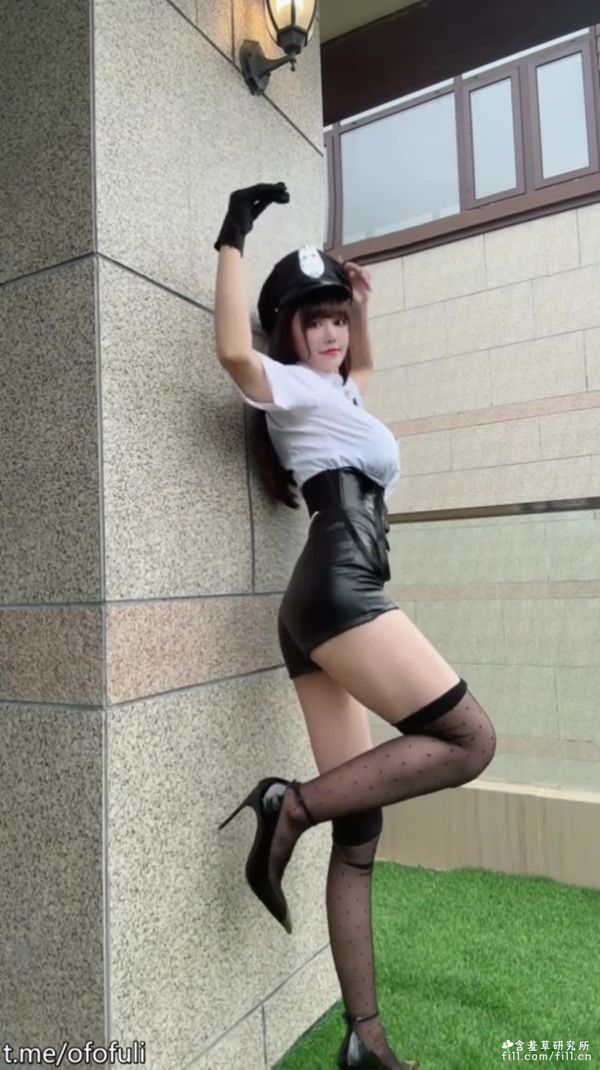 秀人巨乳网红 朱可儿 最新，女警司的另一面，神似AV女优